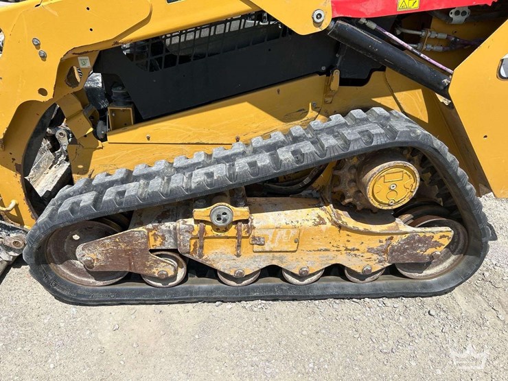 2023-caterpillar-259d3-image-21