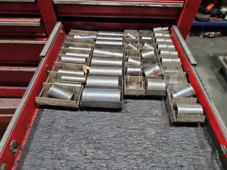 rolling-tool-chest-with-contents-image-8