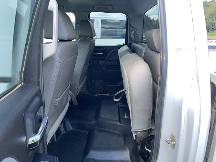 2016-chevrolet-2500hd-image-10