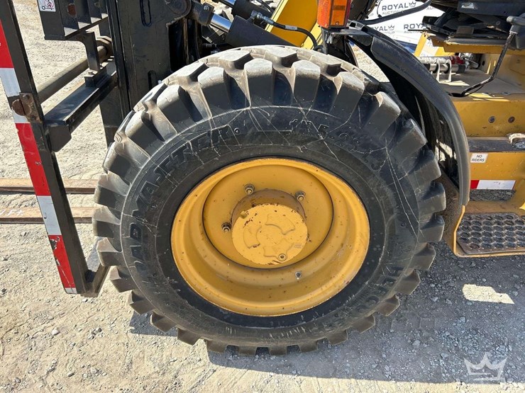 2001-eagle-picher-rt80-4wd-8,000lb.-rough-terrain-straight-mast-forklift-image-23