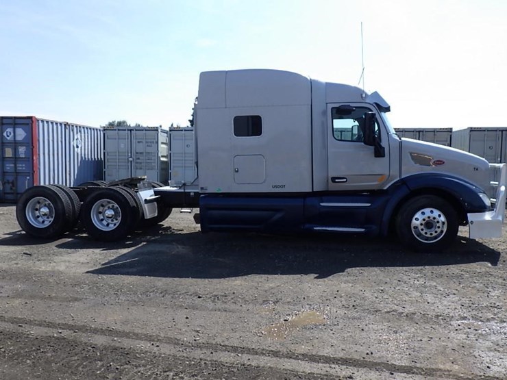 2015-peterbilt-375-image-4