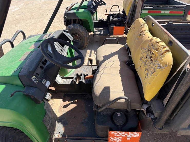 john-deere-gator-image-6