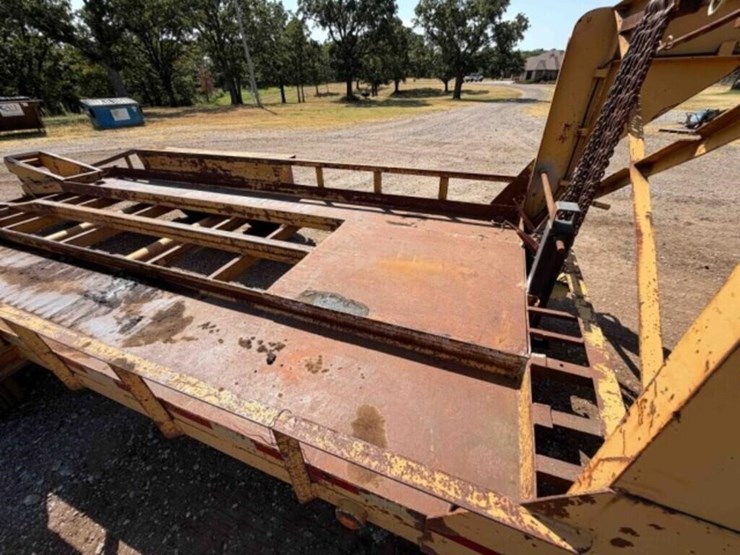 belshe-gooseneck-equipment-trailer-image-5