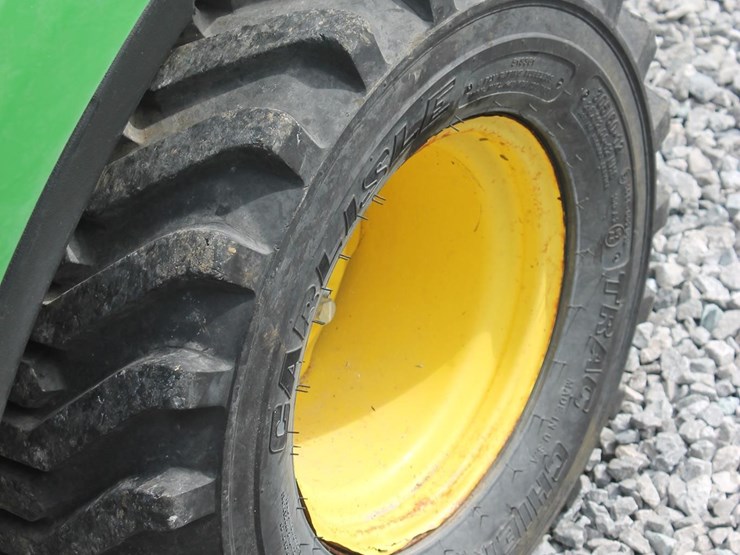 john-deere-1023e-image-11