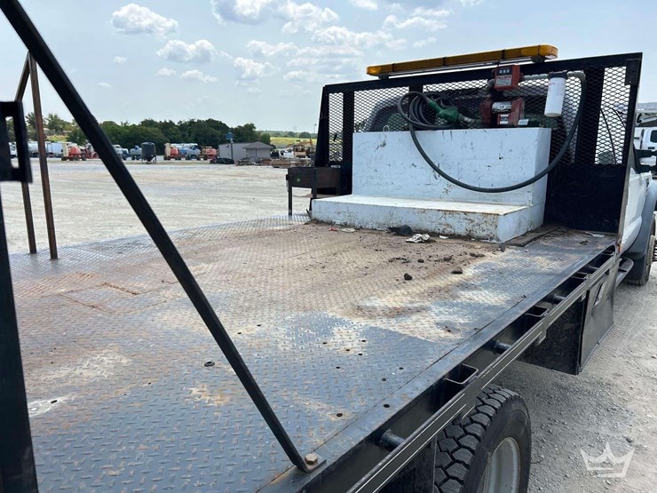 2008-ford-f550-image-28