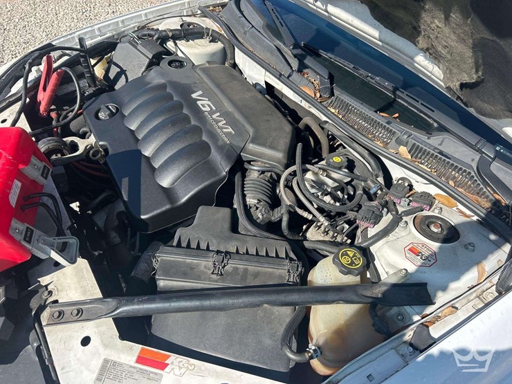 2012-chevrolet-impala-sedan-image-8