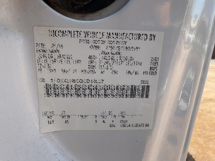 2016-ford-f350-xl-image-27