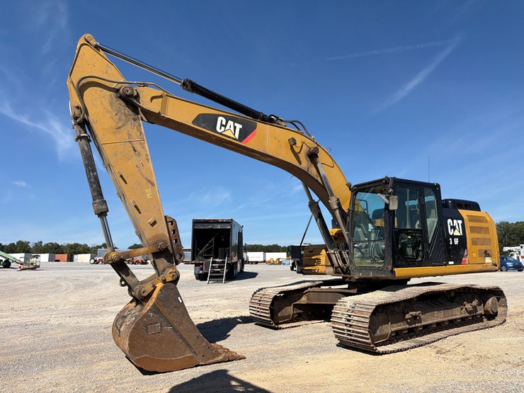caterpillar-326fl-image-1