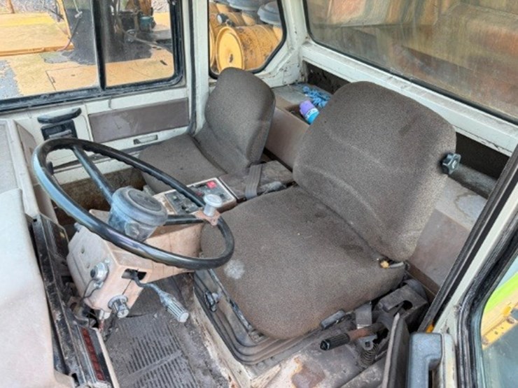 komatsu-330m-image-11