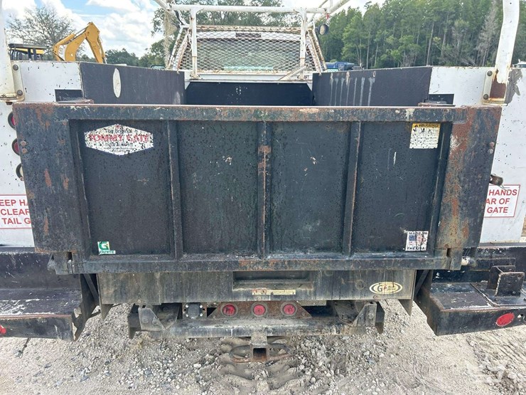 2006-ford-f450-image-13