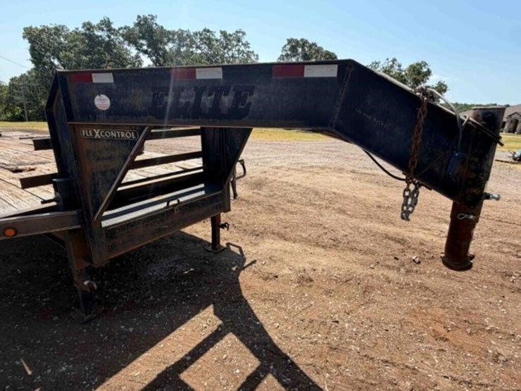 2009-elite-gooseneck-flatbed-trailer-image-3