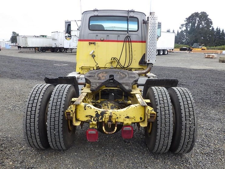 1989-ford-l9000-image-4