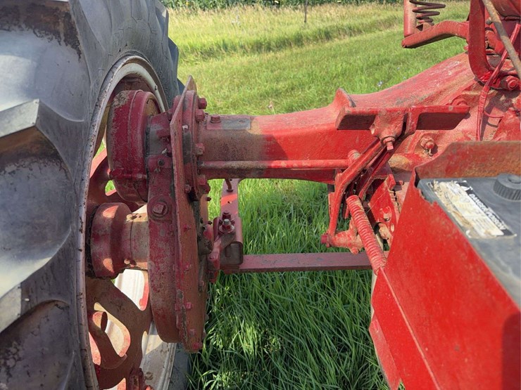 farmall-f-20-image-27