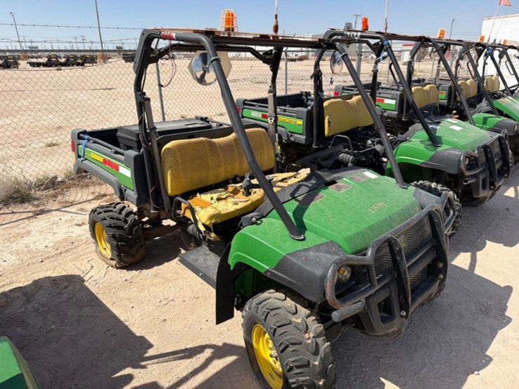 john-deere-gator-image-2