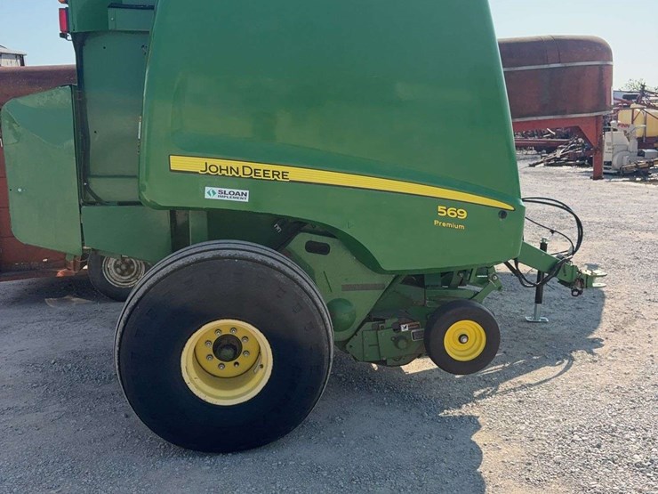 john-deere-569-image-3