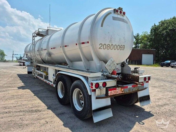 2014-mueller-8,400-gallon-t/a-chemical-tanker-trailer-image-18