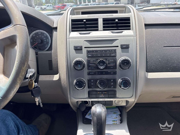 2008-ford-escape-image-13