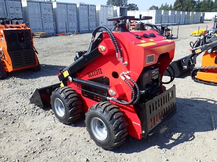 2026-sdlool-323tz-skid-steer-loader-image-2