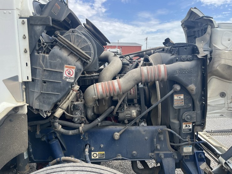 2014-kenworth-t370-image-13