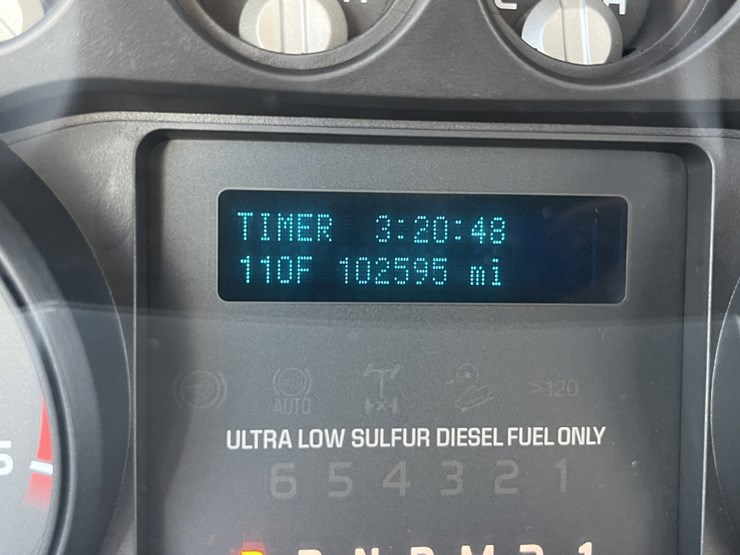 2015-ford-f550-image-18