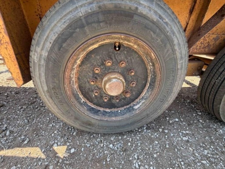 belshe-gooseneck-equipment-trailer-image-10