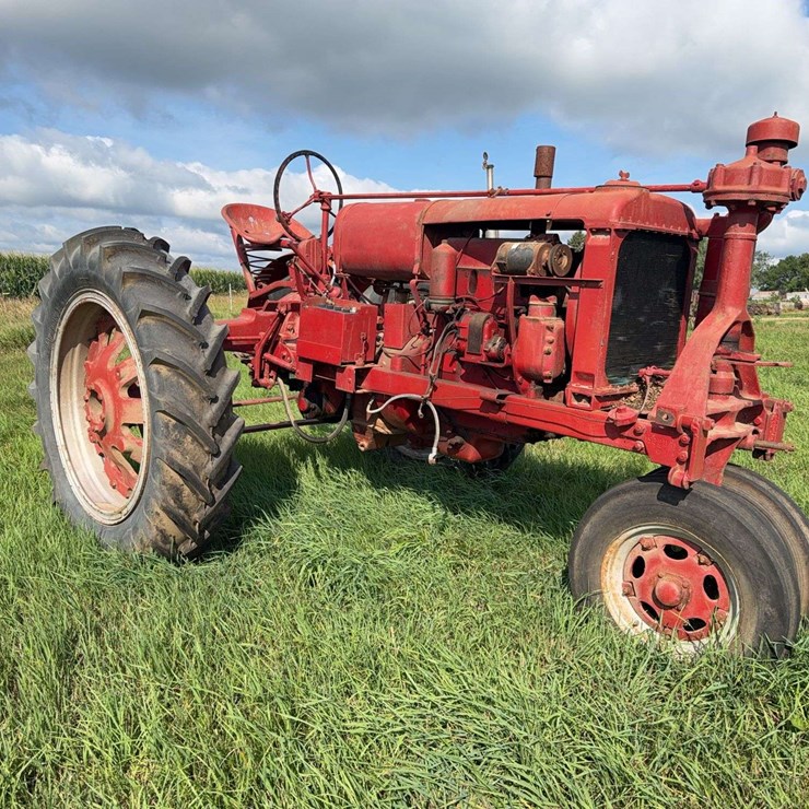 Farmall F-20
