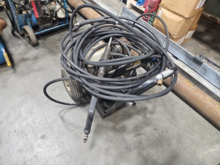 mitm-job-pro-pressure-washer-image-3