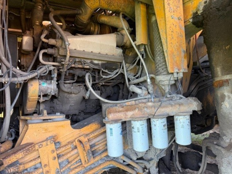 komatsu-330m-image-8