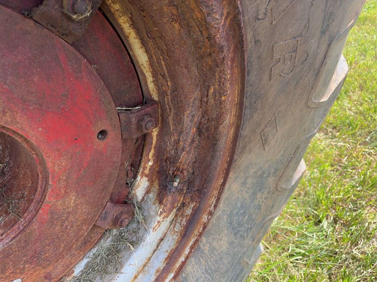 international-mccormick-deering-wd-9-image-40