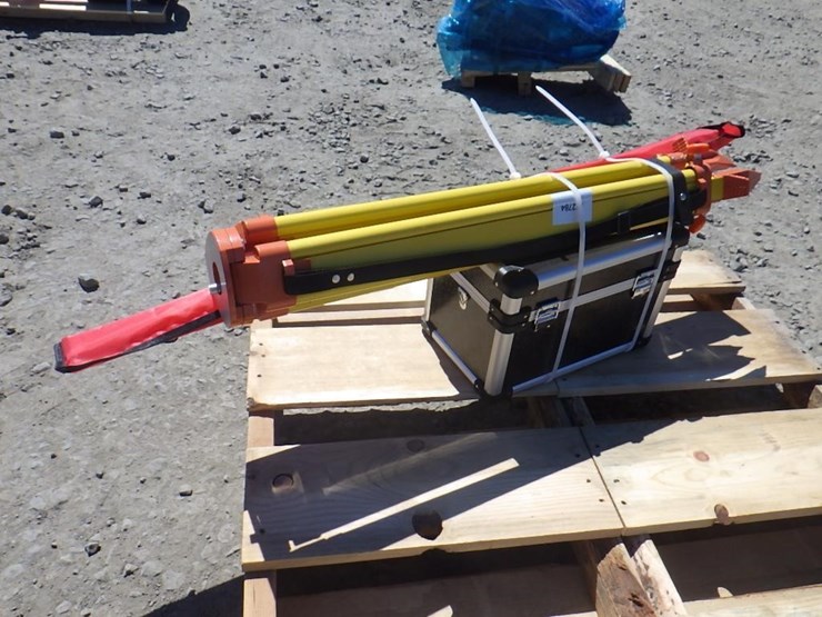 future-laser-level-image-2