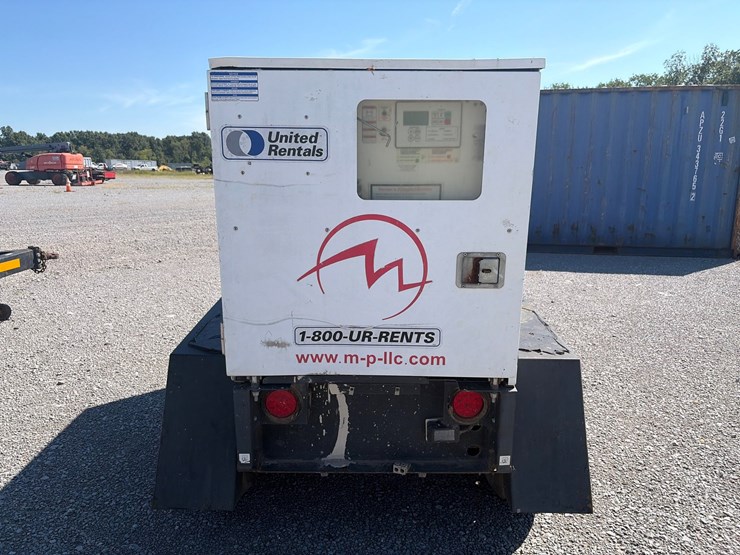 #8-•-magnum-45kw-portable-diesel-generator-image-3