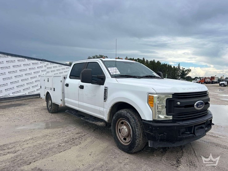2017-ford-f350-image-2