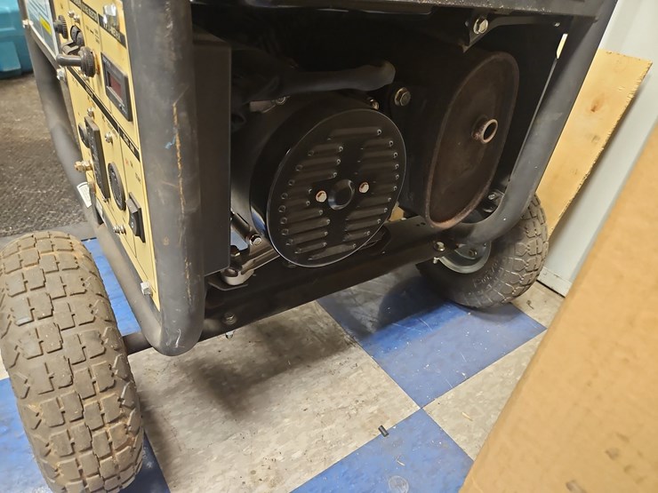 pro-series-4000-generator-image-2