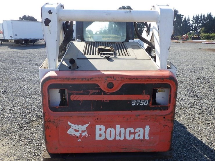 2013-bobcat-s750-image-4