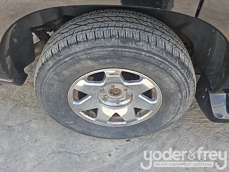 2003-cadillac-escalade-image-10