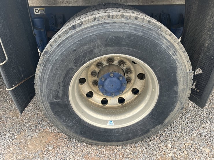 2015-kenworth-t370-image-9
