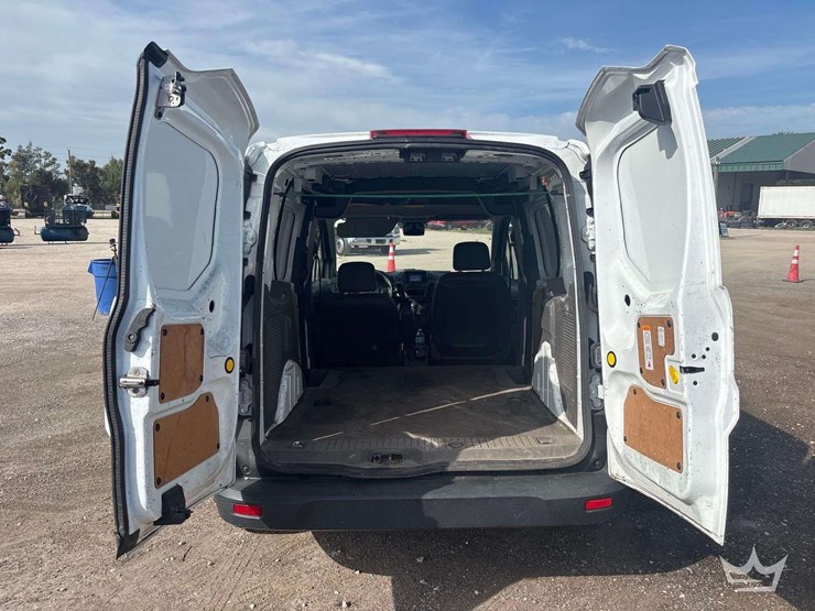2021-ford-transit-connect-image-22