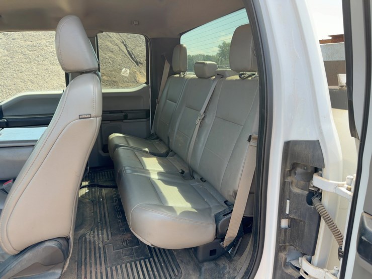 2017-ford-f350-xl-image-25