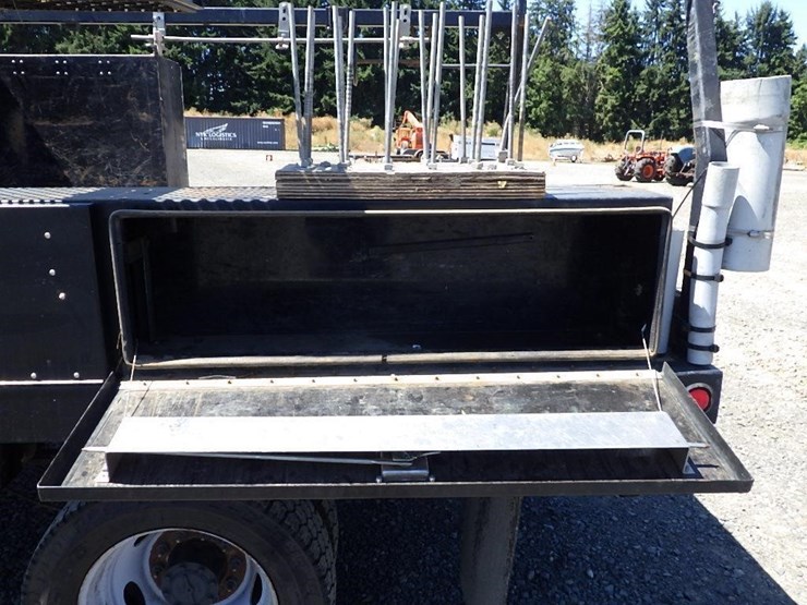 2020-ford-f550-image-19