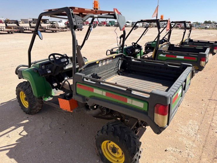 john-deere-gator-image-5