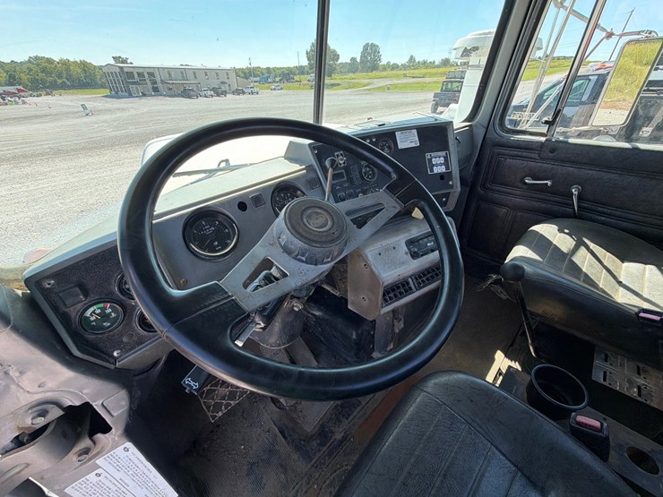 2000-mack-dm690sx-image-20
