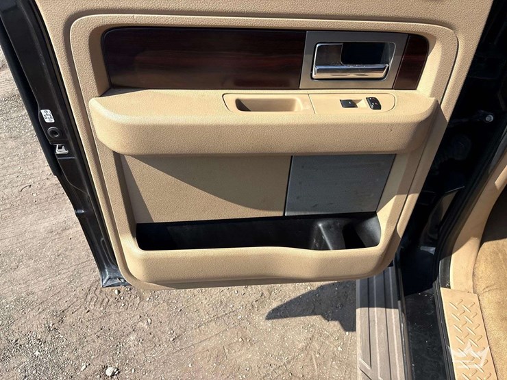2012-ford-f150-image-14