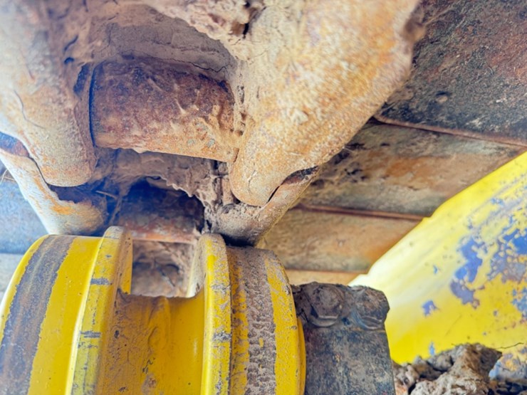 2022-komatsu-d51pxi-24-image-6