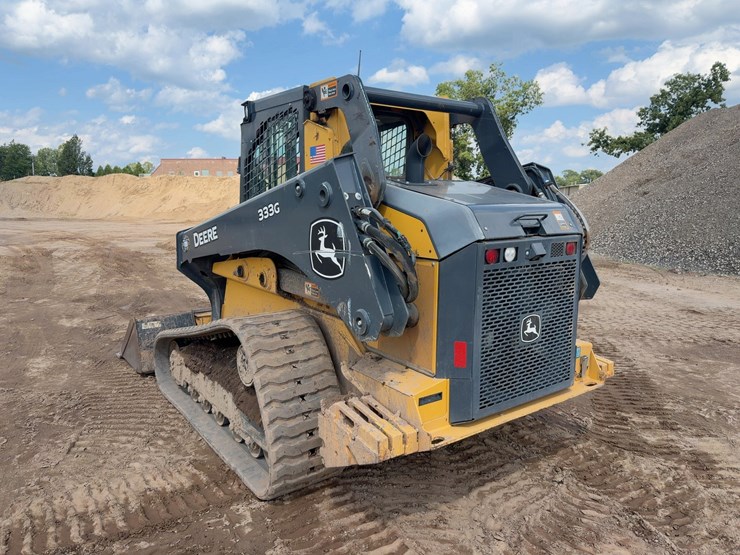 2023-deere-333g-image-3