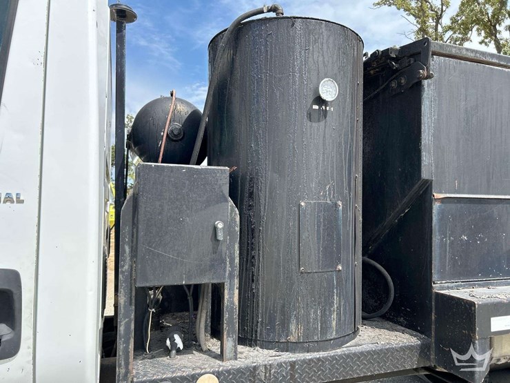 2006-international-durastar-4300-image-20