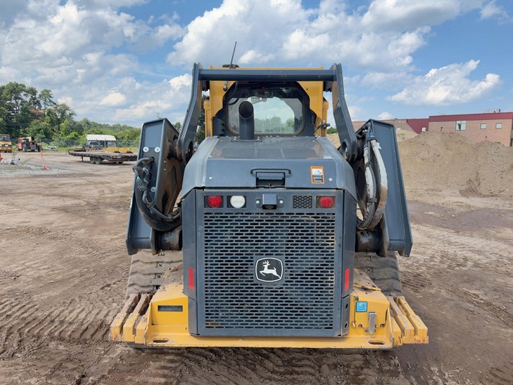 2023-deere-333g-image-4