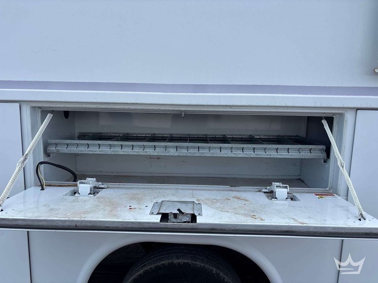 2016-ford-transit-image-22