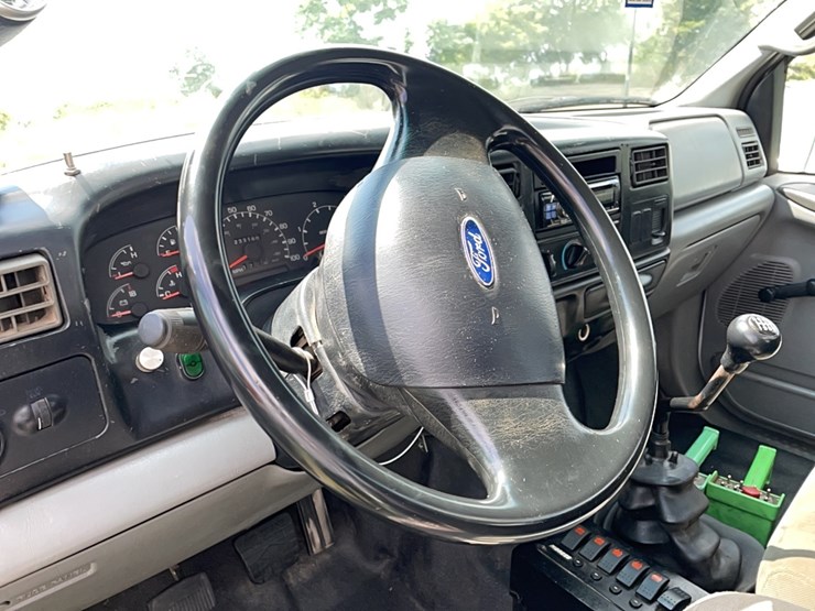 2005-ford-f650-image-15