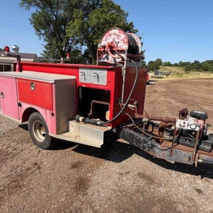 CUSTOM TRAILER