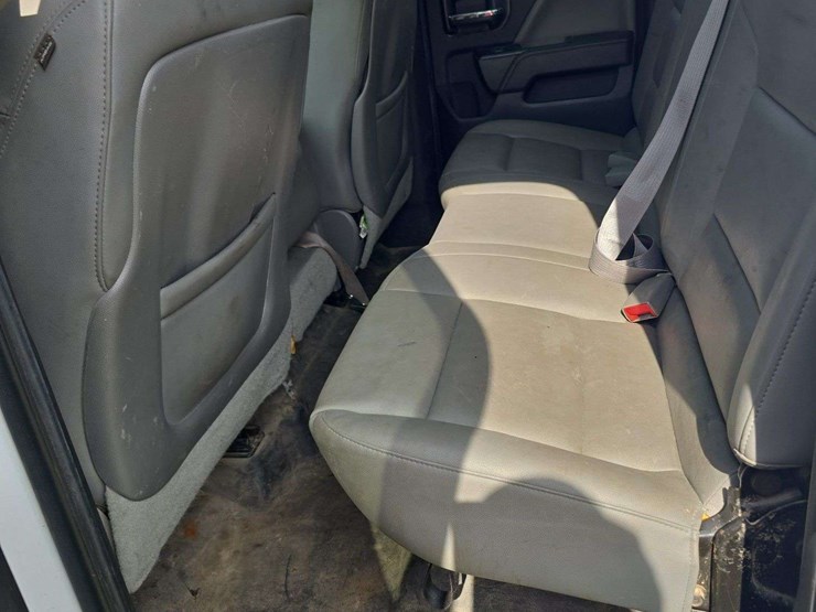 2015-gmc-2500-image-12